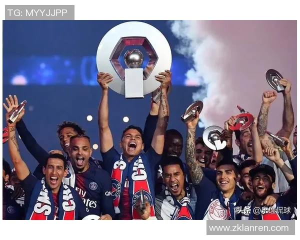 五大联赛风云再起：欧洲顶级足球赛事的竞争与发展趋势分析