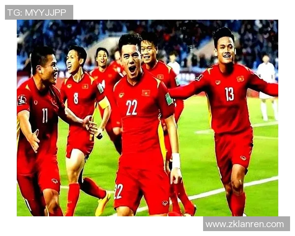 国足主场惊险逆转劲敌全场热血沸腾新星闪耀助力球队再创佳绩 国足主场惊险逆转劲敌全场热血沸腾新星闪耀助力球队再创佳绩